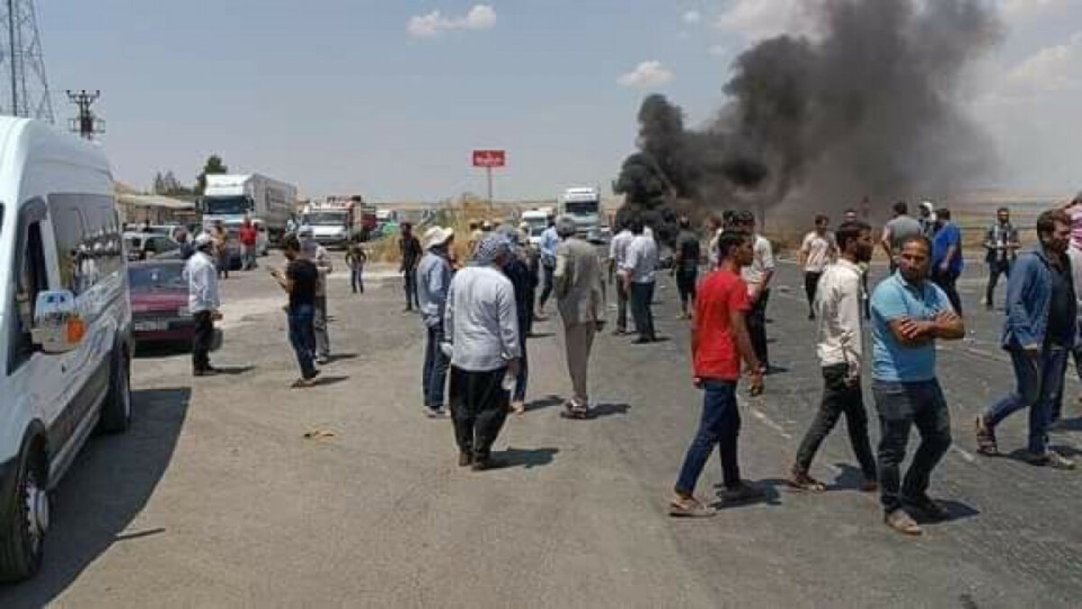 Şanlıurfa’da elektrik kesintisi nedeniyle yol kapatan çiftçiler serbest kaldı