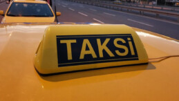 Sarıda olay bitmiyor! ‘Ayara gideceğim’ diyen taksici indi – bindiyi 75 TL’den aldı