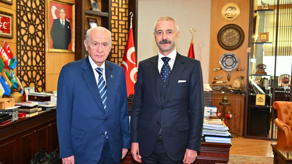 Sedat Şahin, Devlet Bahçeli’yi makamında ziyaret etti