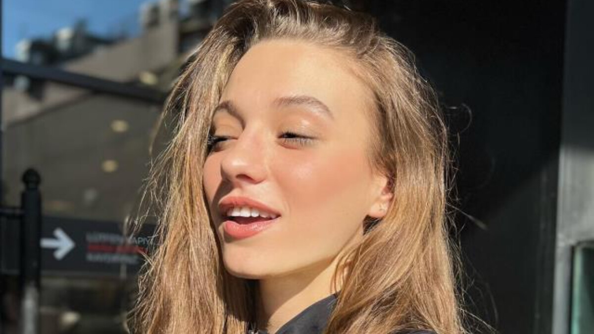 Sümeyye Aydoğan’ın ‘Barbie’ pozları sosyal medyayı salladı! ‘Gerçek Barbie’