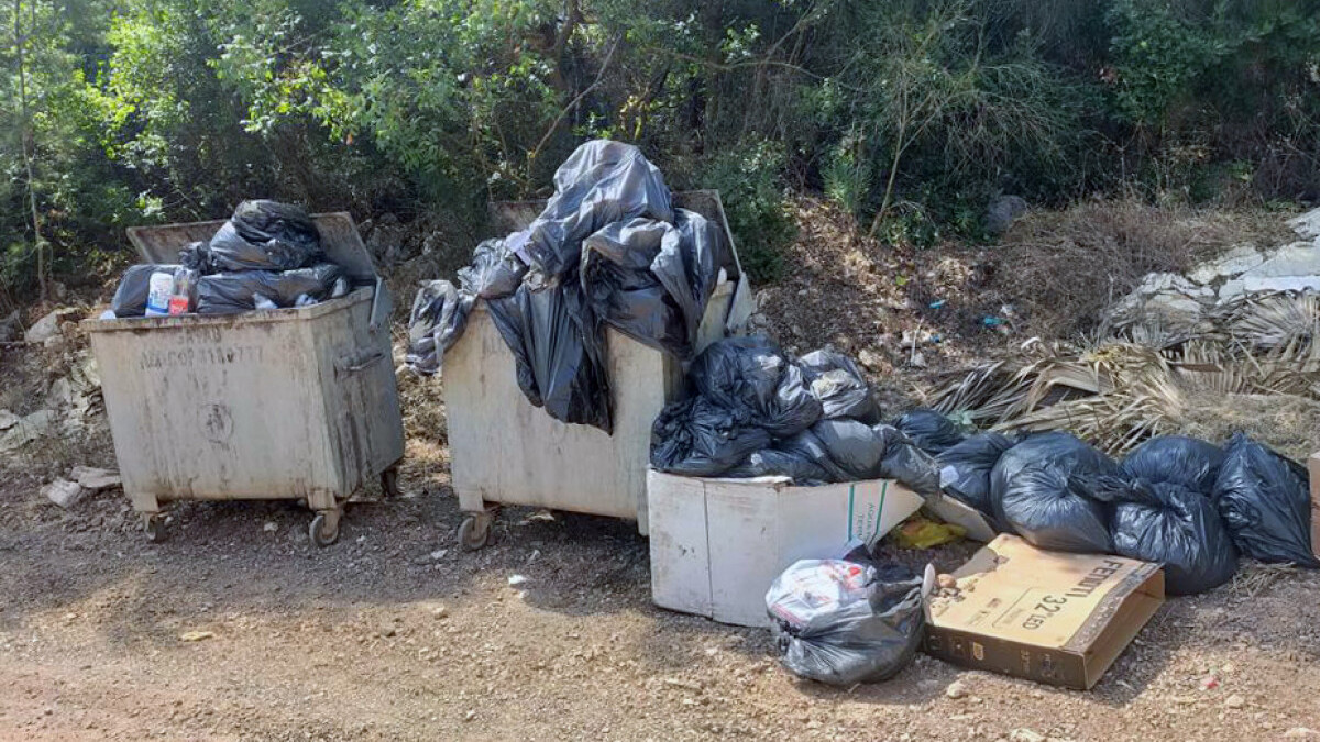 Tatilciler Antalya’nın gözdesi Olimpos’u çöplüğe çevirdi