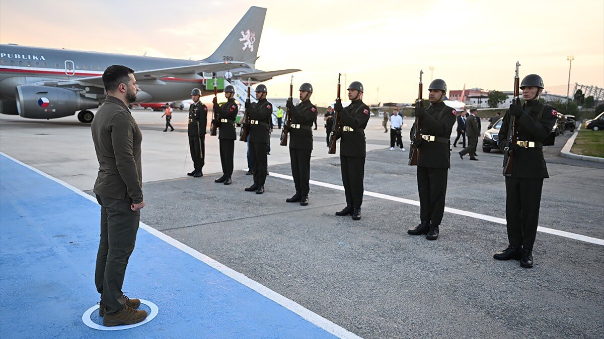 Ukrayna Devlet Başkanı Zelensky, Türkiye’de: Kritik görüşme başladı