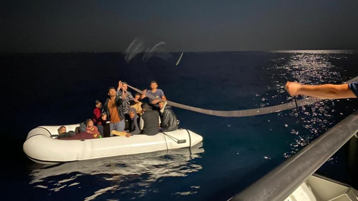 Yunan ölüme terk etti, Türk Sahil Güvenliği kurtardı