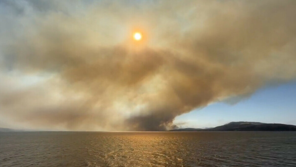 Yunanistan’da havaya uçan mühimmat deposundan sonra başlayan tartışmalar