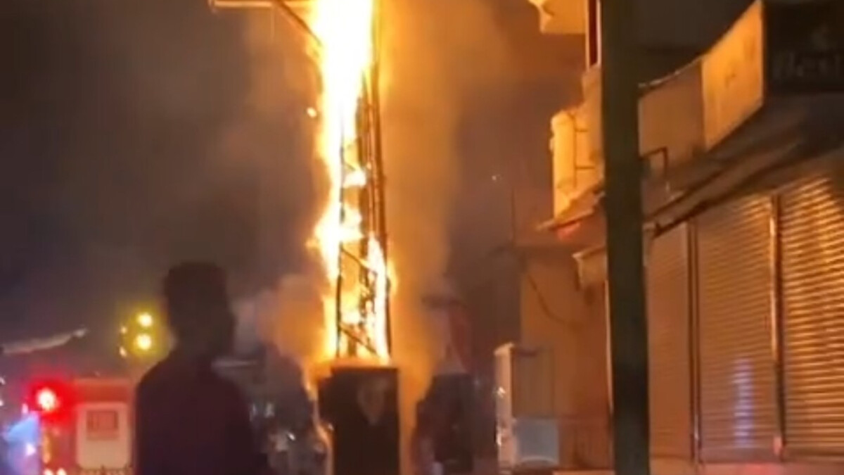 Adana’da aşırı sıcaktan dolayı trafolar yandı