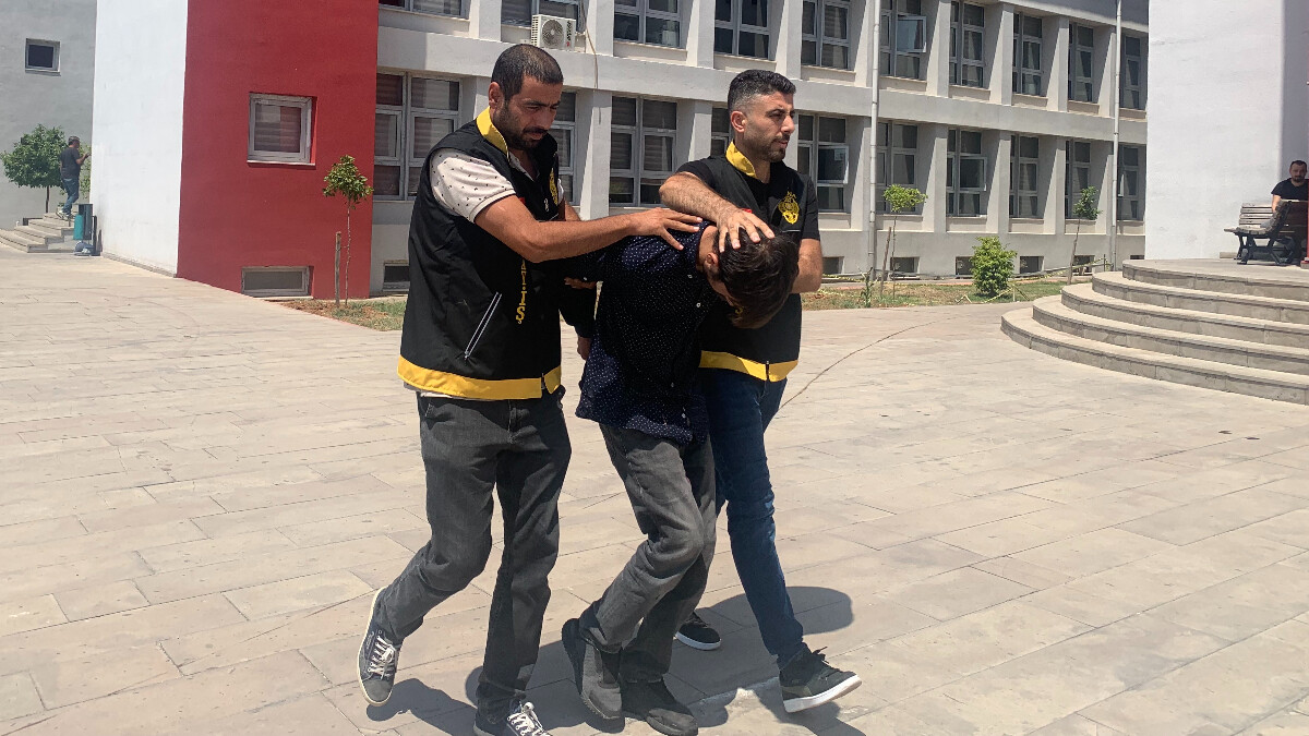 Adana’da elektriği kestiği için kendisine sinirlenen kuzenini öldürdü