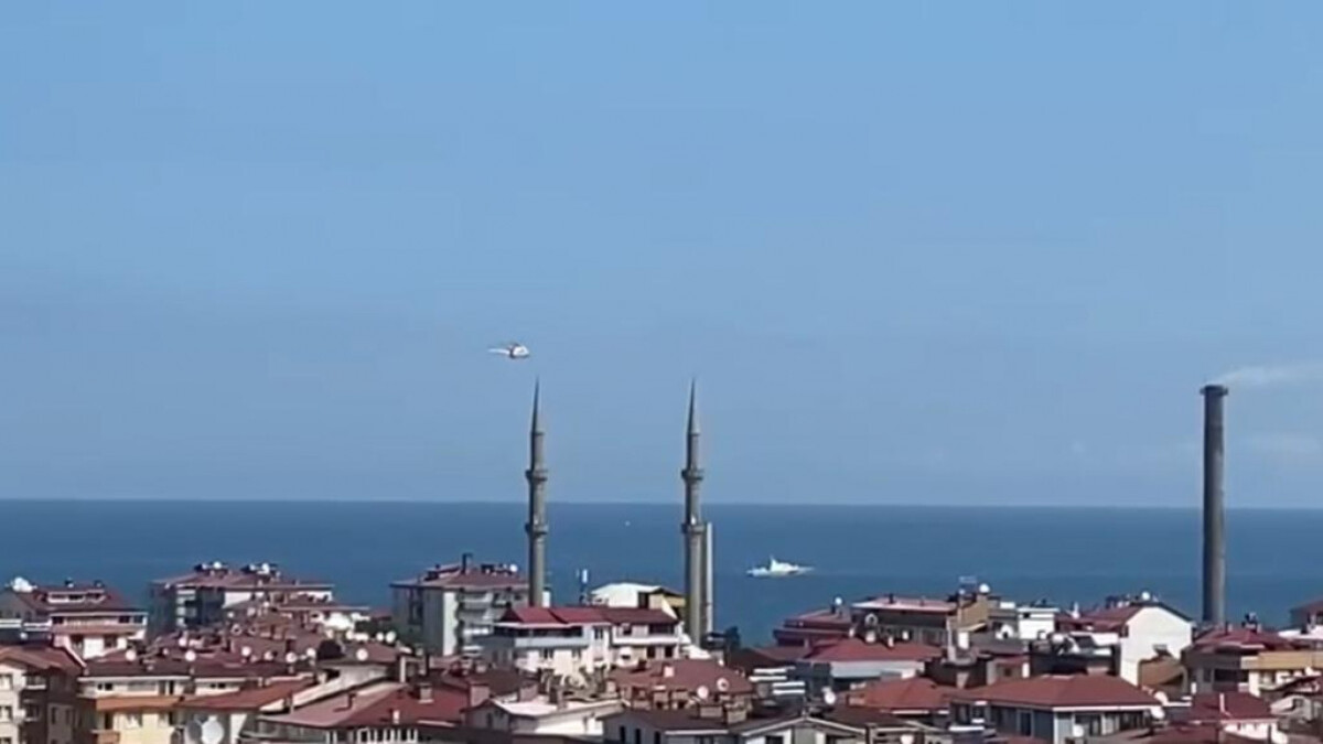 Artvin’de denizde kaybolan balıkçıyı arama çalışmaları sürüyor