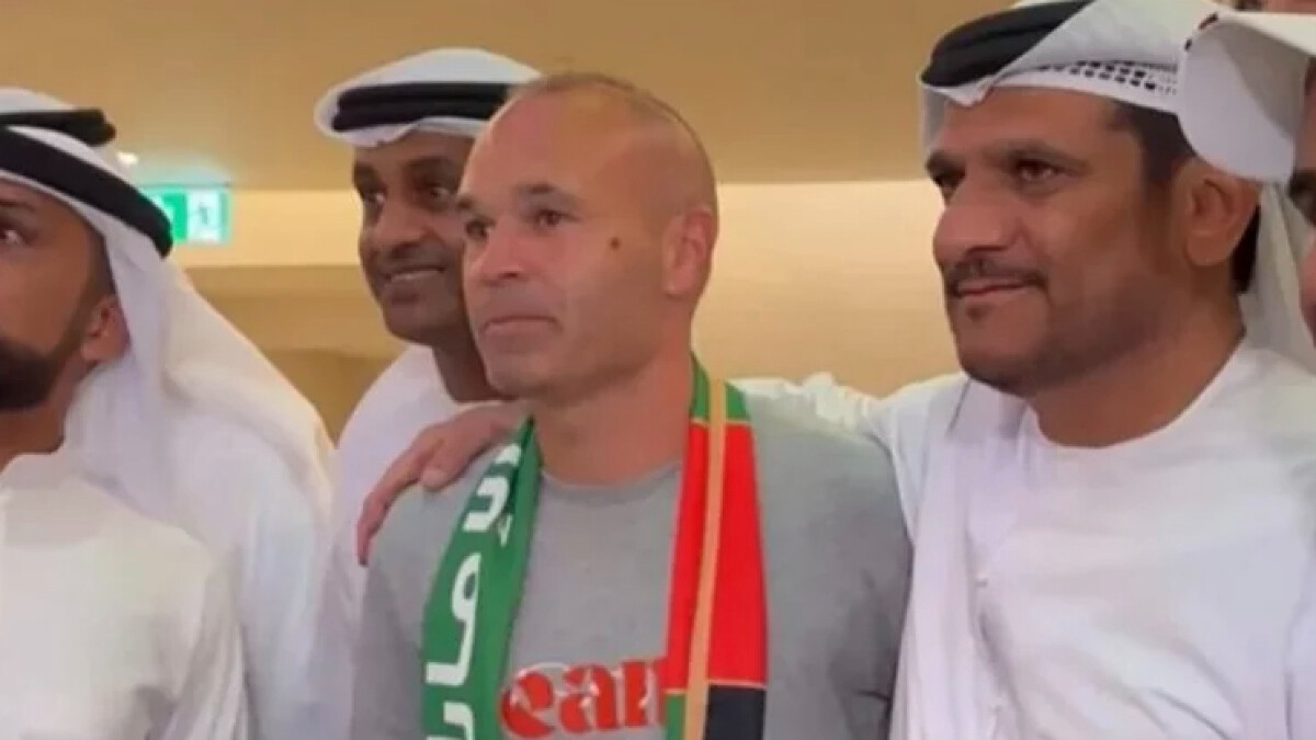 BAE’de Andres Iniesta’ya yapılan karşılama oyuncuyu şaşkına çevirdi