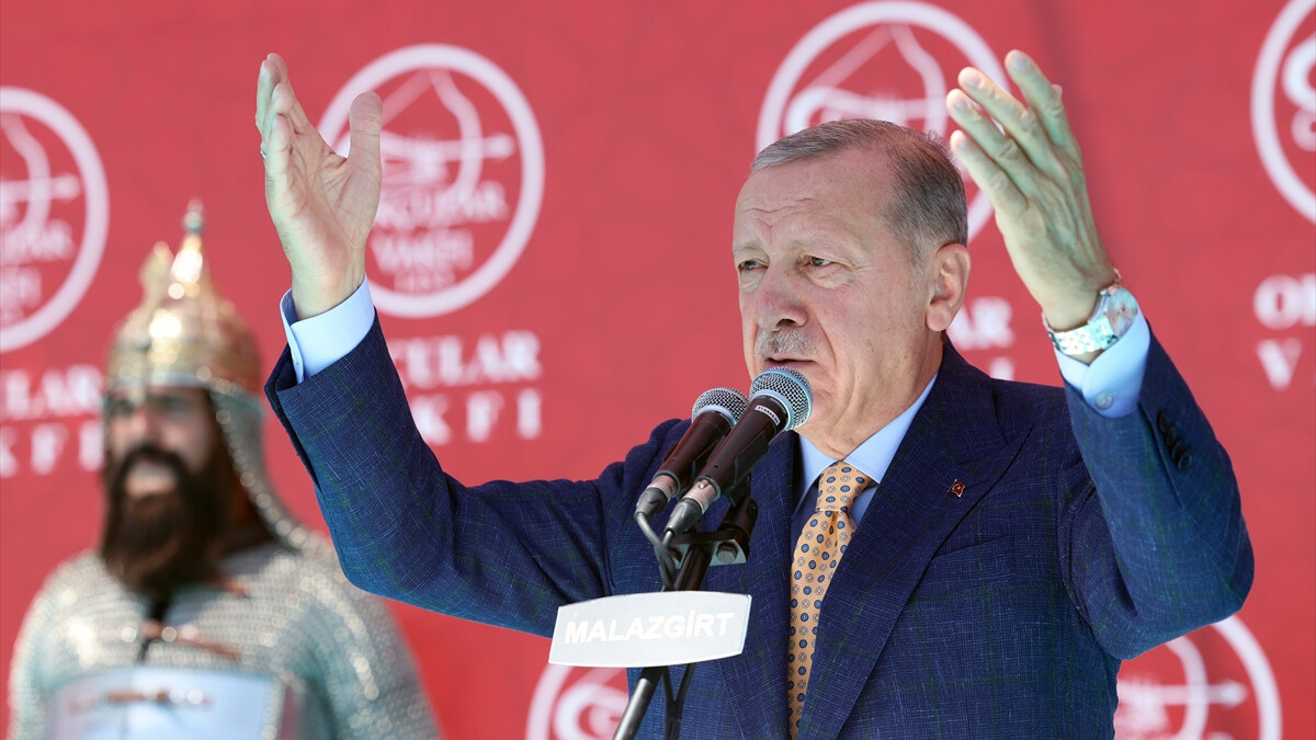 Cumhurbaşkanı Erdoğan’dan 30 Ağustos mesajı: ‘Türkiye’yi muasır medeniyetler seviyesinin üstüne çıkartacağız’