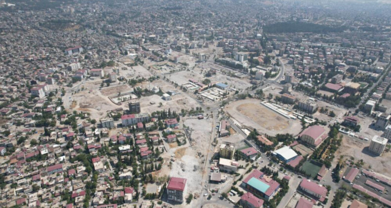 Depremin merkezi Kahramanmaraş’ın son hali havadan görüntülendi