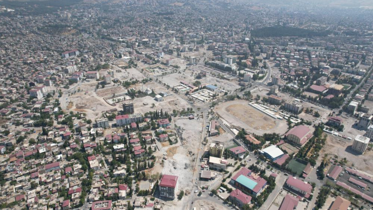 Depremin merkezi Kahramanmaraş’ın son hali havadan görüntülendi
