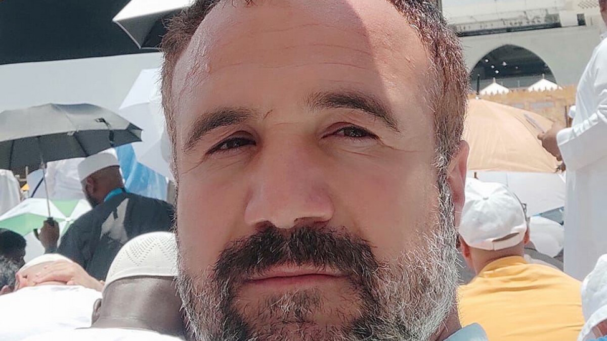 Diyarbakır’da elektrik direğinde akıma kapılarak can verdi