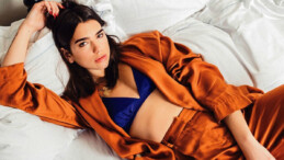 Dua Lipa son pozlarıyla nefes kesti! “Tam bir Hot Girl Summer”