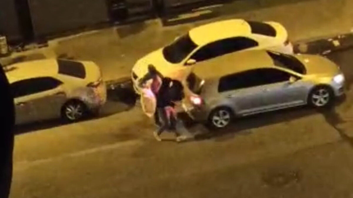 Esenyurt’ta kuyumcuyu çuvalla soyan hırsızlar kamerada