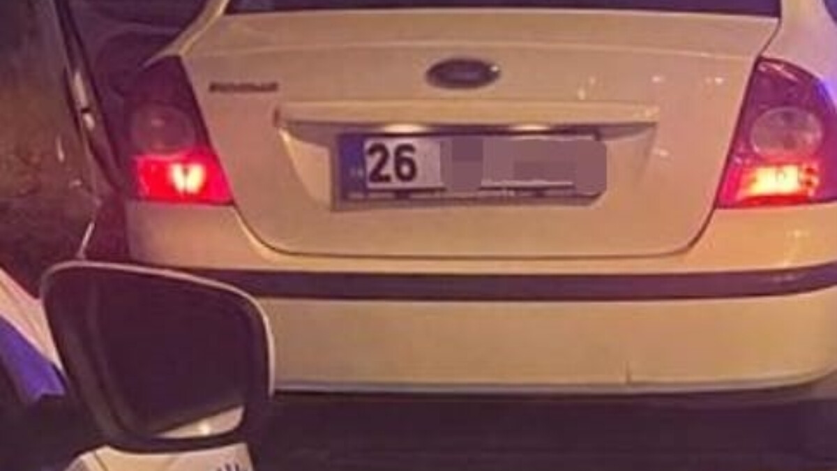 Eskişehir’de araç hırsızlığı! Kovalamaca sonrasında yakalandı