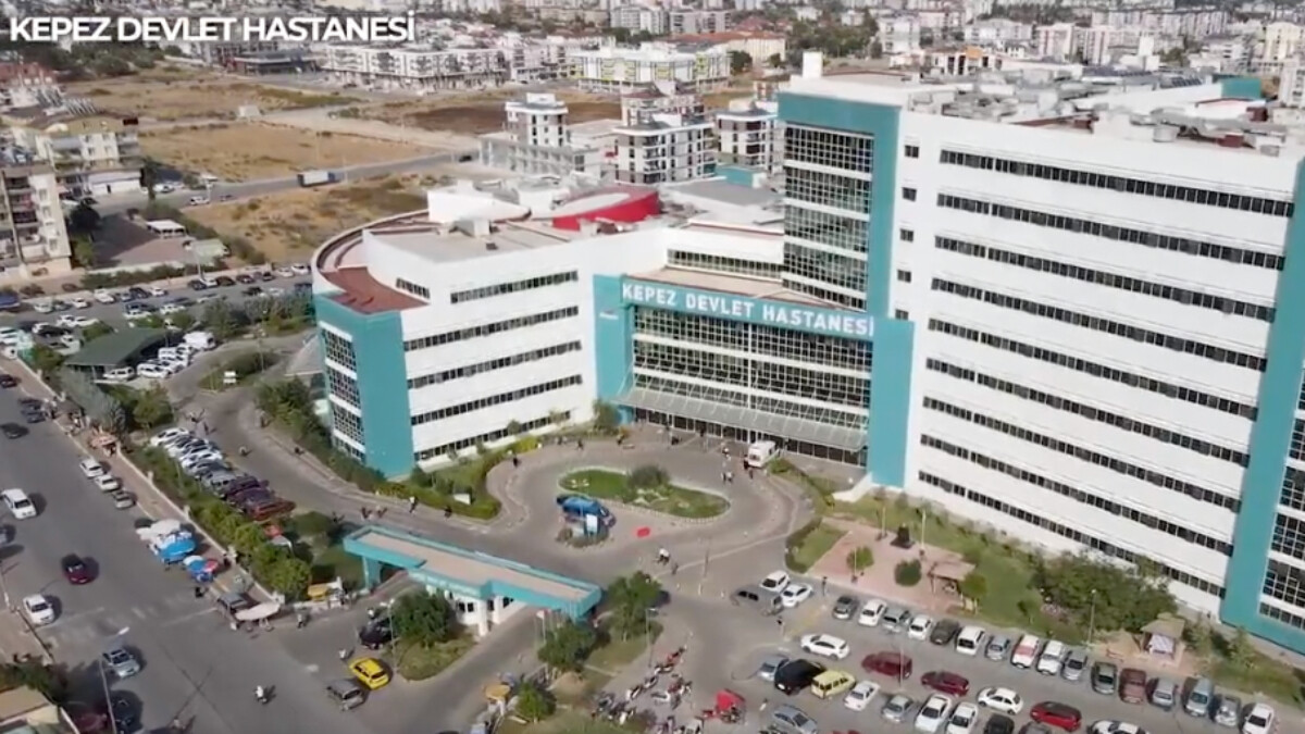 Fahrettin Koca duyurdu! Kepez’de engelli diş tedavi merkezi hizmette girdi