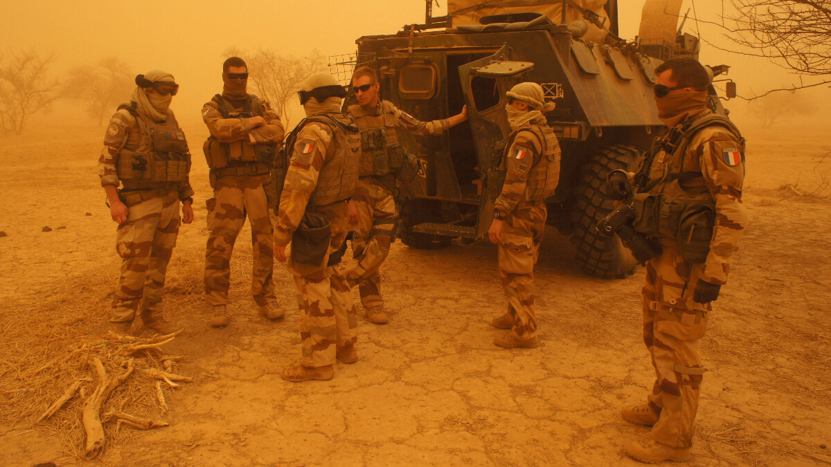 Fransa: Askerlerimizin Nijer’den ayrılması gündemde değil