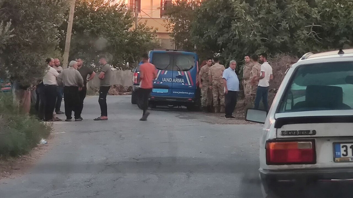 Hatay’da damat dehşeti: Kayınpederini öldürüp eşini yaraladı