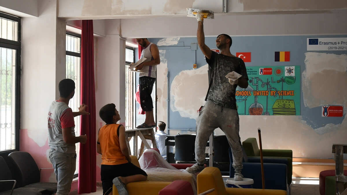 Hatay’da depremin ardından 358 okul eğitime başlayacak