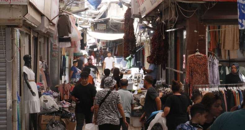 Hatay’ın tarihi Uzun Çarşısı yeniden hareketlendi