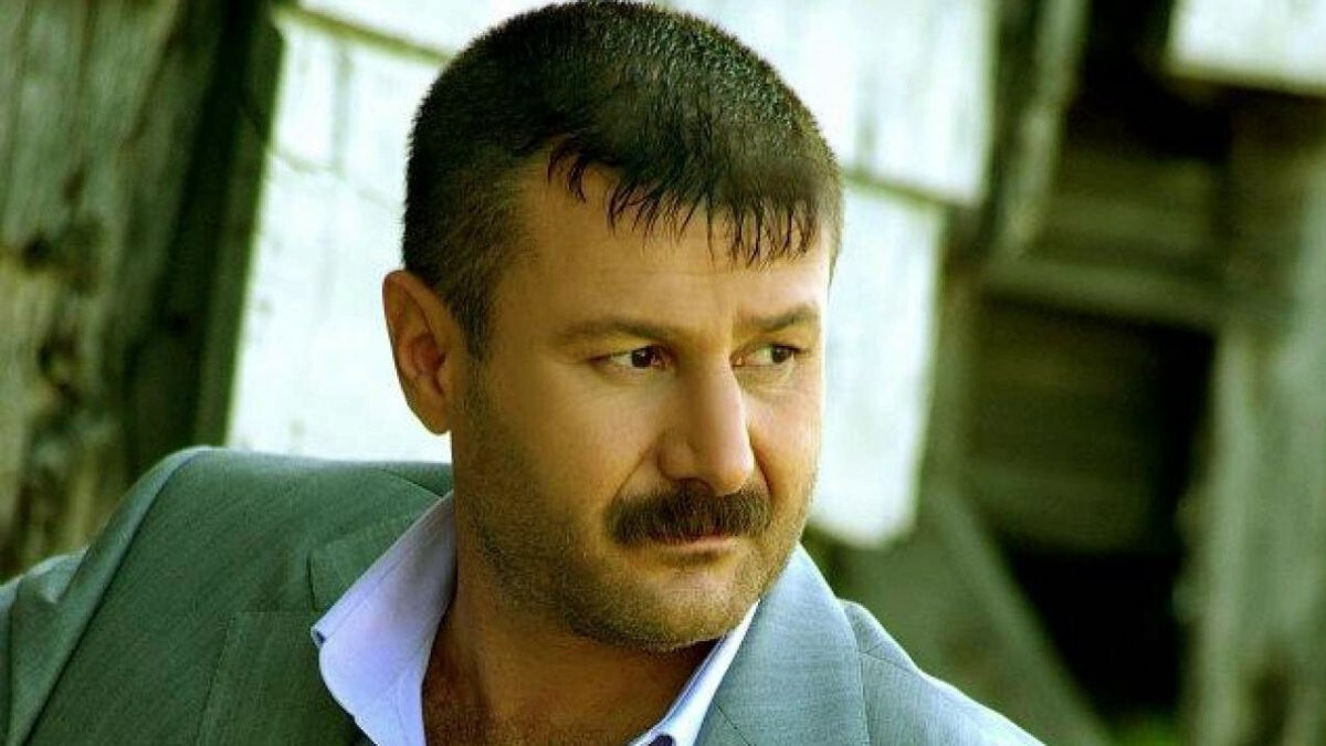 Hayatı film oluyor! Azer Bülbül’ü kim canlandıracak? İşte teklif edilen isimler…