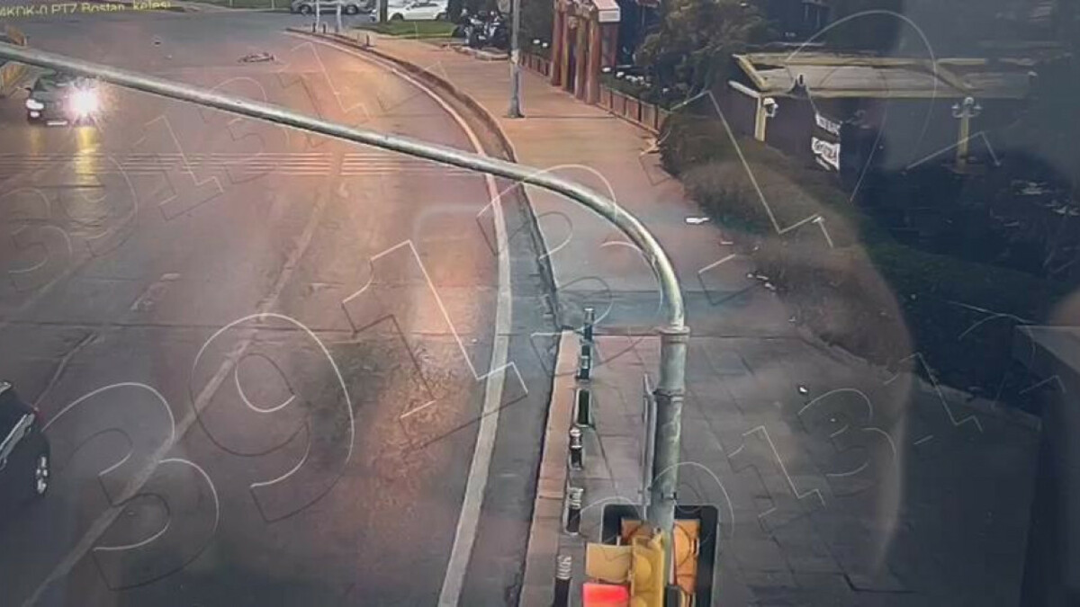 İstanbul Kadıköy’de çarptığı bisikletlinin ölümüne neden olan sürücü kaçtı