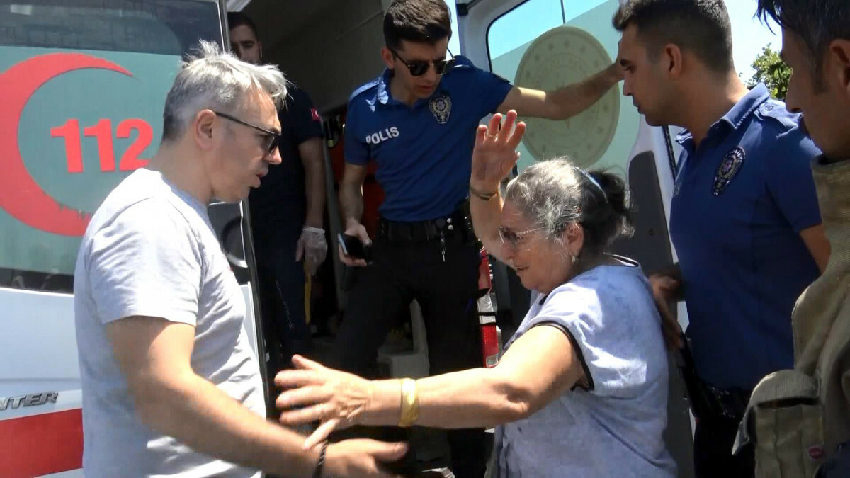 İstanbul’da kazada yaralanan kızını gören anne fenalaştı