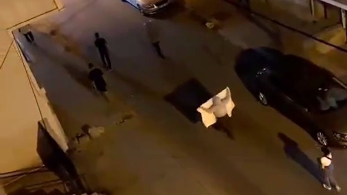 İstanbul’da PKK sloganı atan grup pankart açarak yürüyüş yaptı