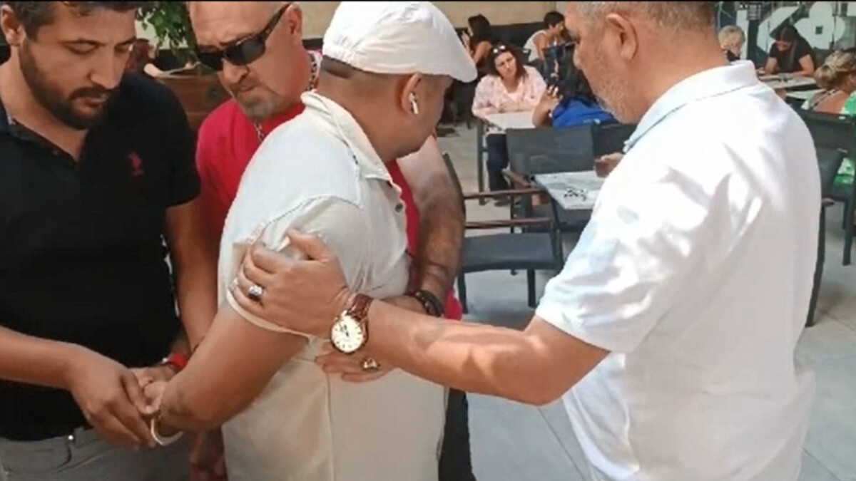 İstanbul’da Schengen vizesi almak isteyen adamı 25 bin dolar dolandırdı