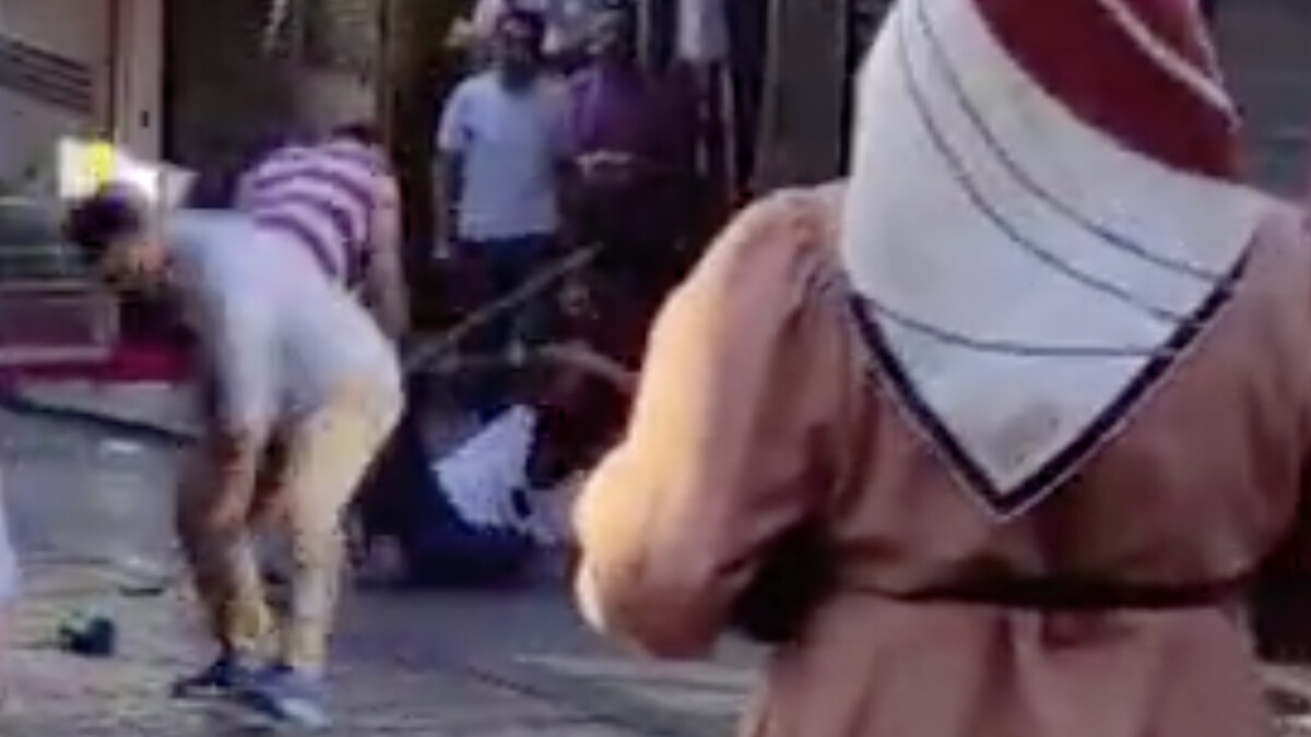 İstanbul’da sopalı çekiçli meydan dayağı