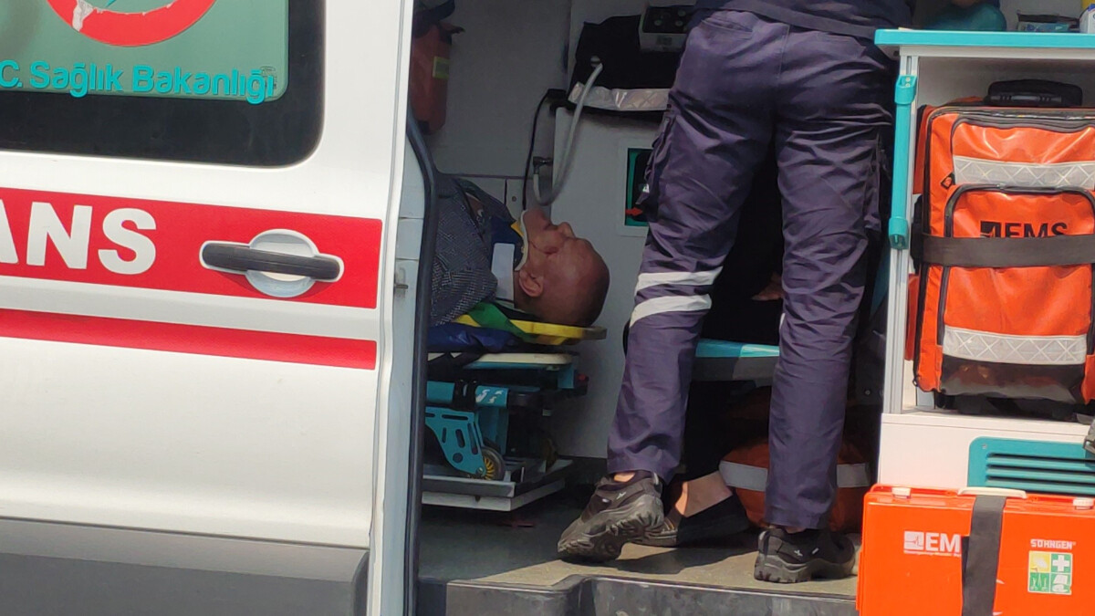 İstanbul’daki trafik kazasında yaralanan eşini bir an olsun yalnız bırakmadı