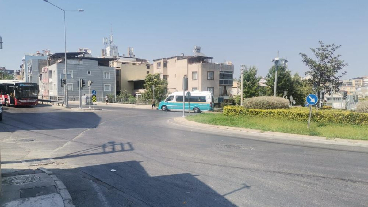 İzmir’de minibüste yolcular arasında kavga: 1 ölü