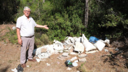 İzmir’de ormanlık alan çöplüğe dönünce vatandaş isyan etti: Benzin dökmekten farkı yok