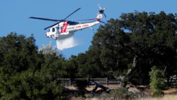 Kaliforniya’da yangın söndürme helikopterleri çarpıştı: 3 ölü