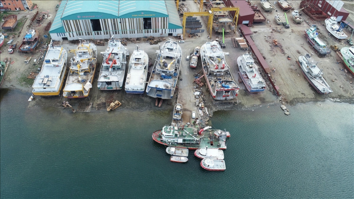 Karadeniz’de balıkçılar, yeni av sezonu için gün sayıyor