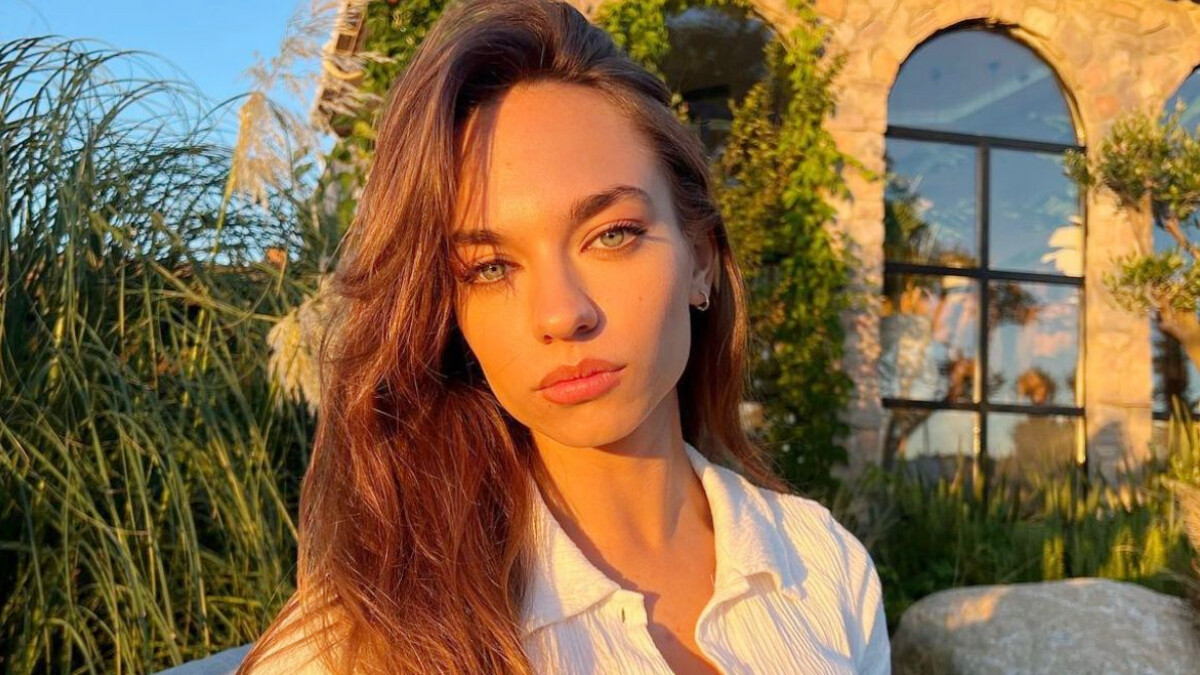 Kendi Düşen Ağlamaz’ın Alize’si tekne pozuyla Instagram’ı salladı! “Kuğu gibisin”