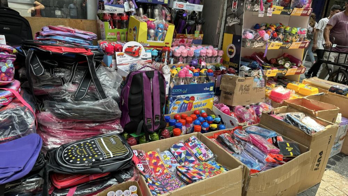 Kırtasiye alışverişlerinde fiyatlar arttı: Veliler endişeli