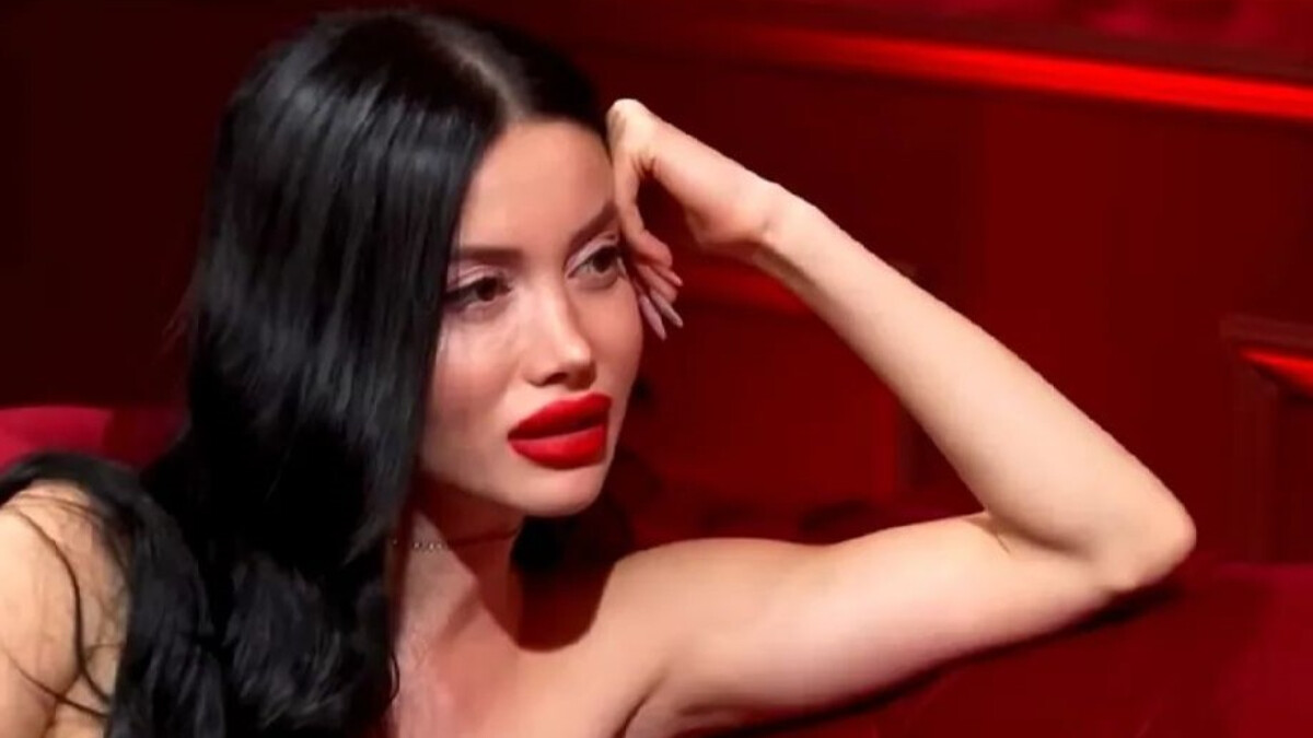 Kısmetse Olur’un aşko gelini Cansel tatilde Instagram’ı salladı! “Adeta kum saati”