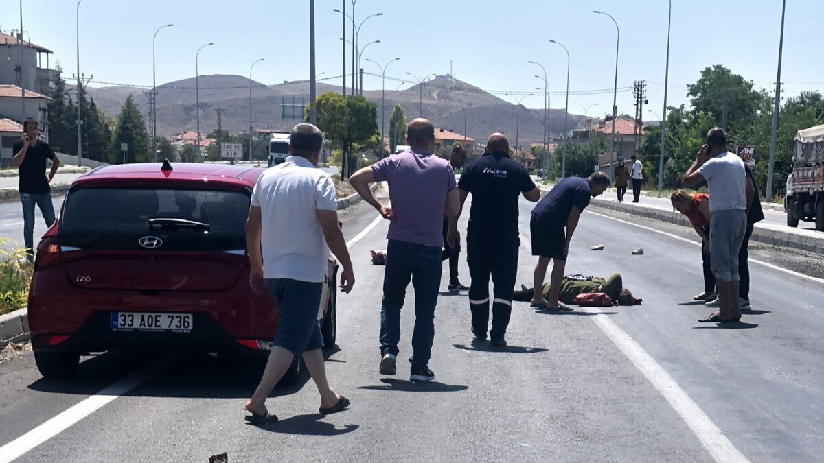 Konya’da karşıdan karşıya geçmeye çalışan yayaya araba çarptı