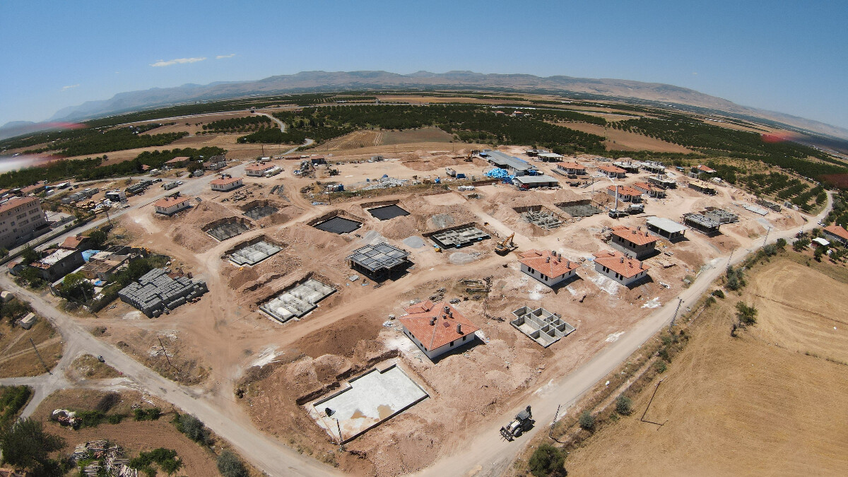 Malatya’da afet konutları tamamlanıyor! Köy evlerinin teslimi başladı