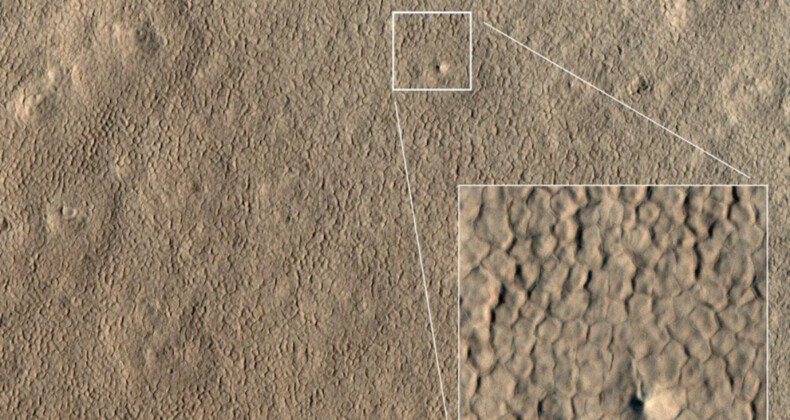 Mars’ta altıgen şekiller bulundu! Yaşam ihtimali artıyor