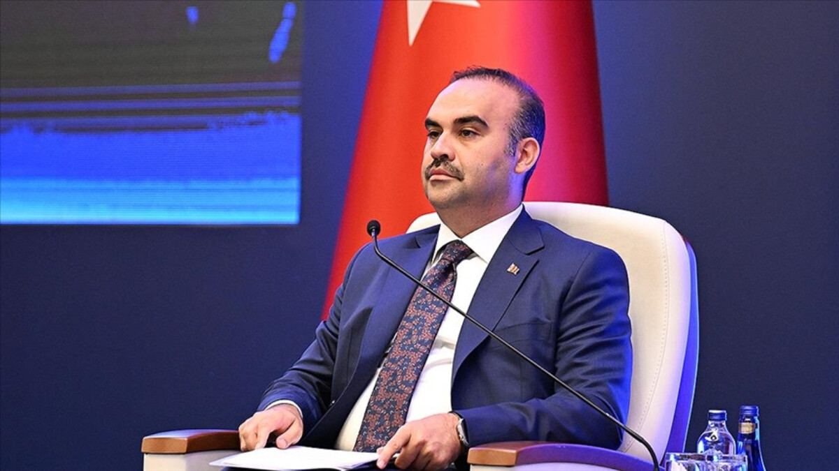 Mehmet Fatih Kacır: Deprem bölgesindeki yatırımlar için 479 teşvik belgesi düzenlendi