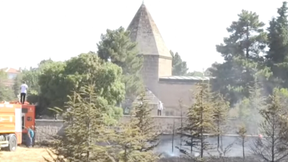 Nevşehir’de Hacı Bektaş Veli Dergahı’nda yangın