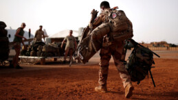 Nijer’de darbenin ardından son durum: Fransız askerlerine 30 gün süre verildi