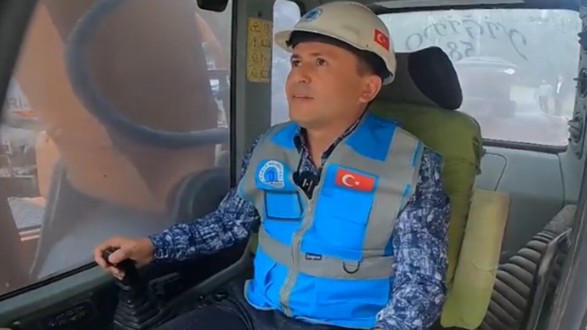 Şadi Yazıcı iş makinesinin başına geçti: Marmados Sitesi kentsel dönüşümünü başlattı