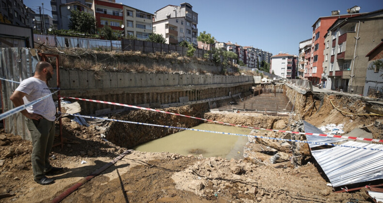 Sarıyer’de inşaat çalışması sırasında yol çöktü