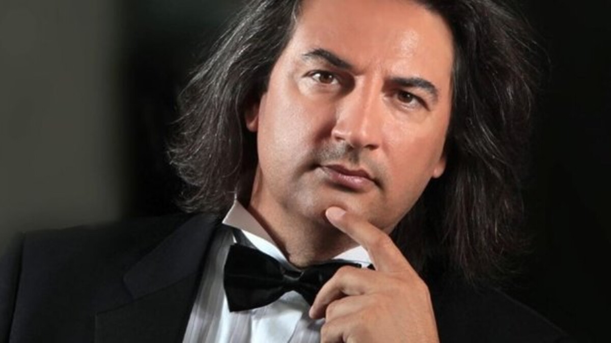 Şarkıcı Çelik yıllar önceki halini paylaştı! Çelik’in gençlik fotoğrafı sosyal medyayı salladı..