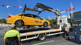 Taksiciler mercek altında! İstanbul’da yolcu seçen sürücüler denetlendi