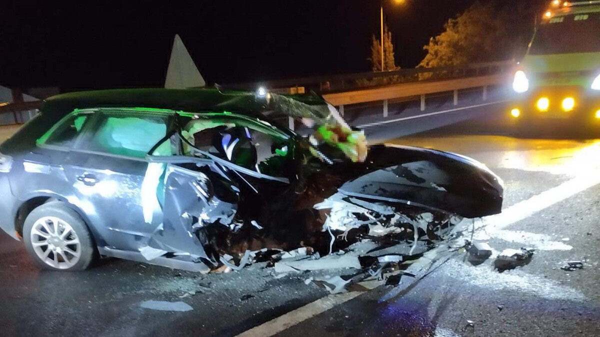 Tekirdağ’da kaza! Araç üst geçidin ayağına çarptı: Anne öldü bebeği yaralı