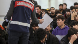 Türkiye ve İngiltere arasında göçle mücadelede iş birliği anlaşması